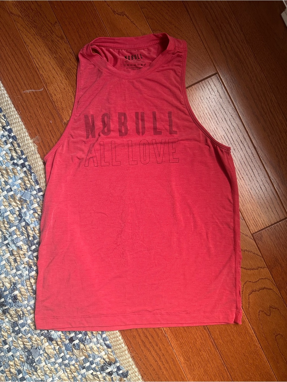 NOBULL Women’s high neck tank (ALL LOVE) - XS
